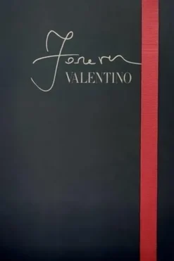 Forever Valentino. Edition en anglais, Massimiliano Gioni